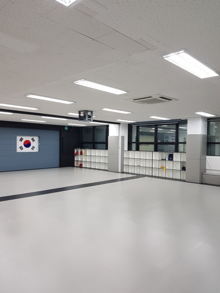 3739755602_VRNxQste_b0621132112821327105dc78e3d08211134f6730.jpg 이미지크게보기